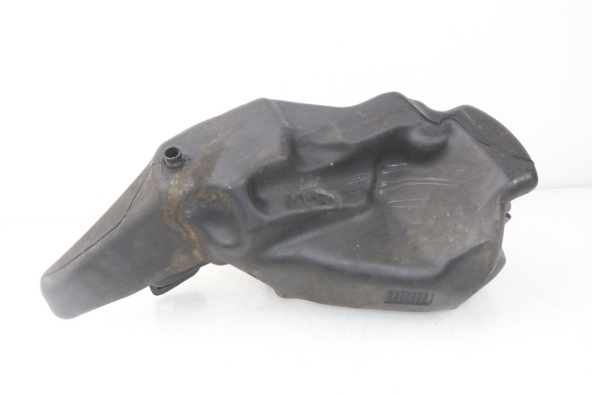 photo de Serbatoio carburante PIAGGIO LIBERTY 4T 50 (2009 - 2015) - Zoom sullo stato d'uso