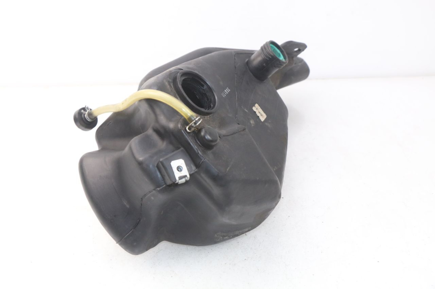 photo de Serbatoio carburante PIAGGIO LIBERTY 4T 50 (2009 - 2015) - Primo piano tecnico