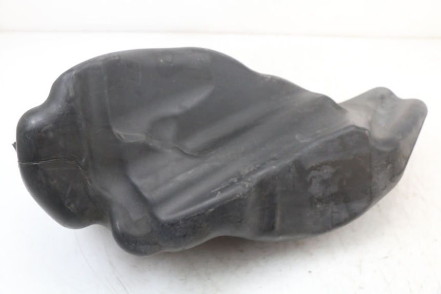 photo de Serbatoio carburante PIAGGIO LIBERTY 4T 50 (2018 - 2021) - Primo piano tecnico