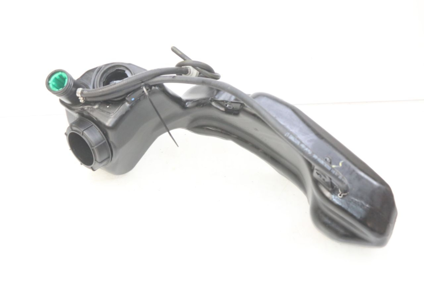 photo de SERBATOIO CARBURANTE PIAGGIO LIBERTY IGET 4T 50 (2015 - 2020) - Altra angolazione