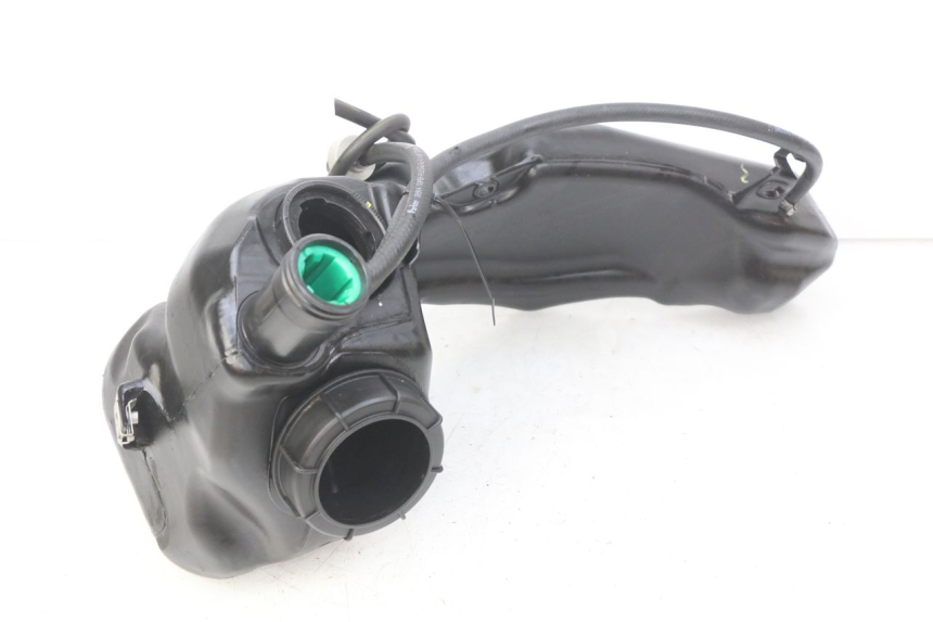 photo de SERBATOIO CARBURANTE PIAGGIO LIBERTY IGET 4T 50 (2015 - 2020) - Primo piano tecnico