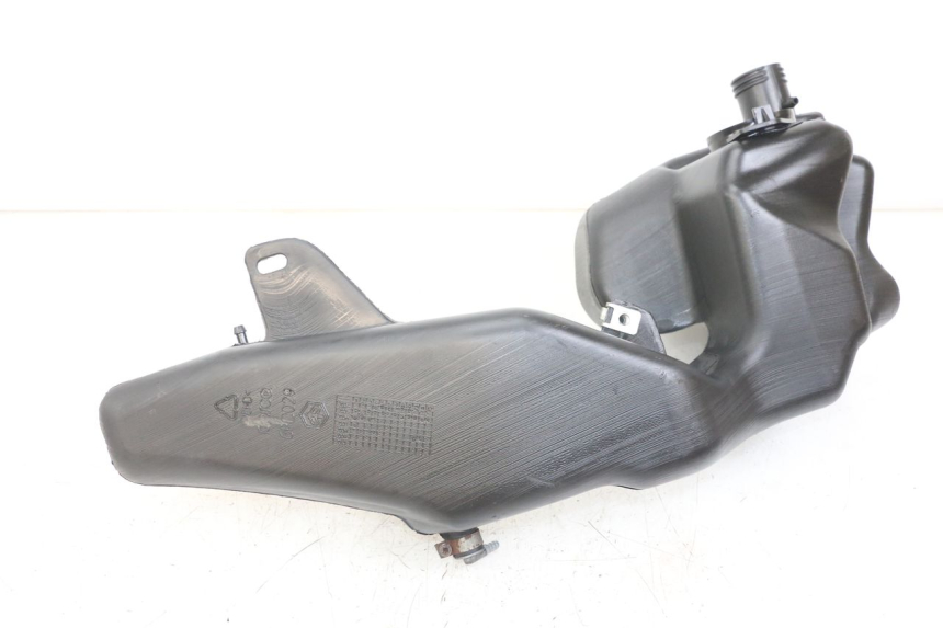 photo de SERBATOIO CARBURANTE PIAGGIO LIBERTY 125 (2009 - 2013) - Altra angolazione