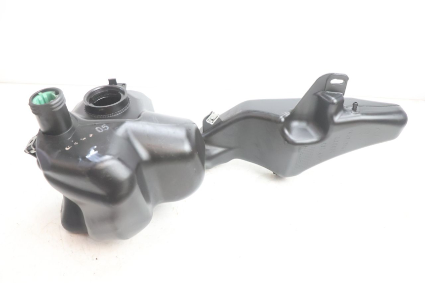 photo de SERBATOIO CARBURANTE  PIAGGIO LIBERTY 125 (1998 - 2008) - Altra angolazione