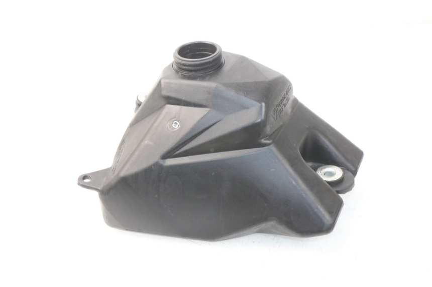 photo de Serbatoio carburante YCF LITE F 125 - Zoom sullo stato d'uso