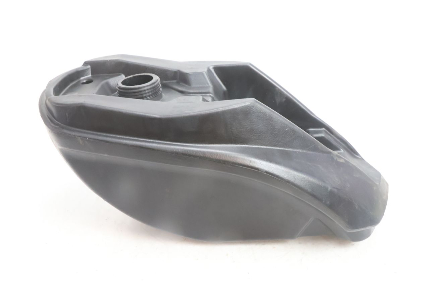 photo de SERBATOIO CARBURANTE PEUGEOT LUDIX BLASTER 50 (2006 - 2014) - Primo piano tecnico