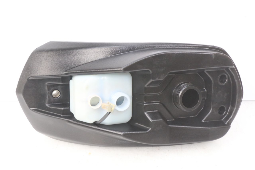 photo de SERBATOIO CARBURANTE PEUGEOT LUDIX 50 (2008 - 2017) - Vista principale