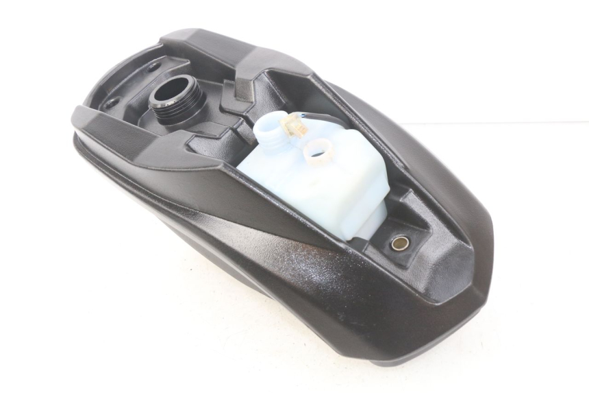 photo de SERBATOIO CARBURANTE PEUGEOT LUDIX 50 (2008 - 2017) - Zoom sullo stato d'uso