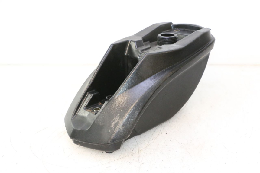 photo de SERBATOIO CARBURANTE  PEUGEOT LUDIX ONE 50 (2004 - 2013) - Zoom sullo stato d'uso