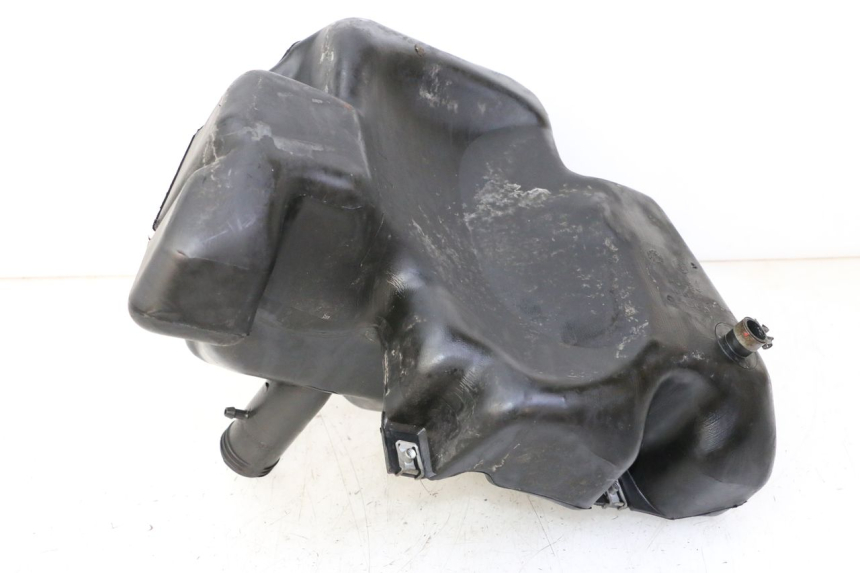 photo de SERBATOIO CARBURANTE  PIAGGIO LXV 4T 50 (2009 - 2013) - Zoom sullo stato d'uso