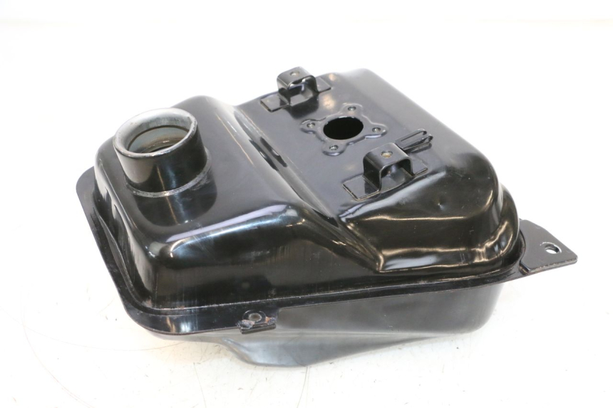 photo de SERBATOIO CARBURANTE  KEEWAY MATRIX RX9 125 (2006 - 2007) - Caratteristiche distintive