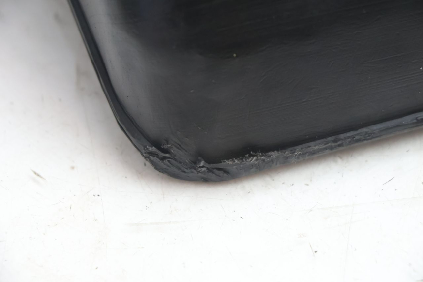 photo de Serbatoio carburante SYM MIO 50 (2005 - 2010) - Zoom sullo stato d'uso