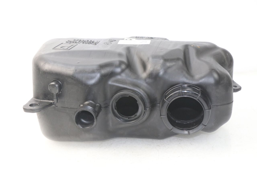 photo de Serbatoio carburante PIAGGIO MP3 HPE 500 (2019 - 2022) - Zoom sullo stato d'uso