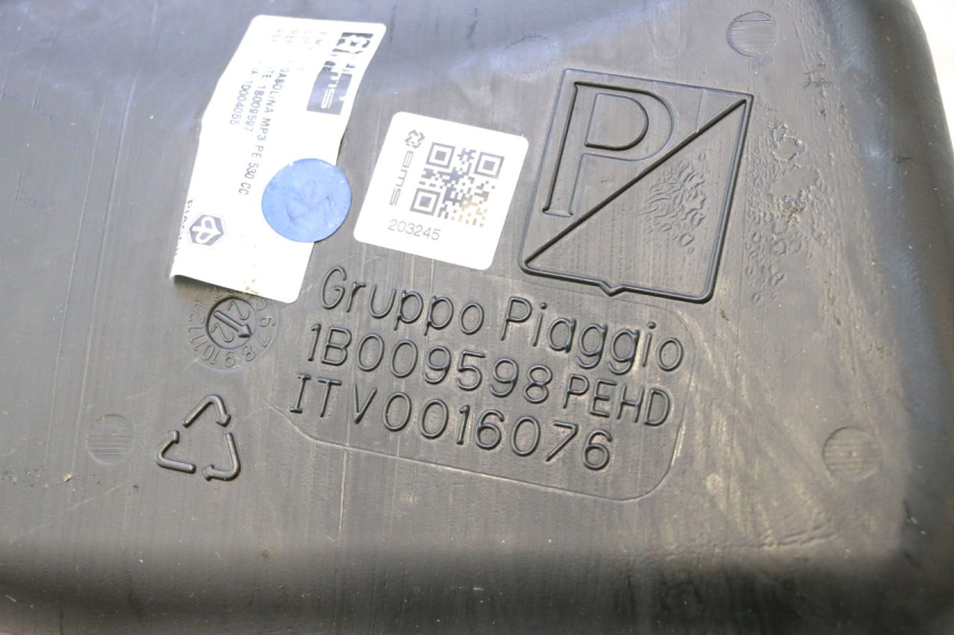 photo de SERBATOIO CARBURANTE  PIAGGIO MP3 HPE 530 (2022 - 2026) - Dettaglio del componente
