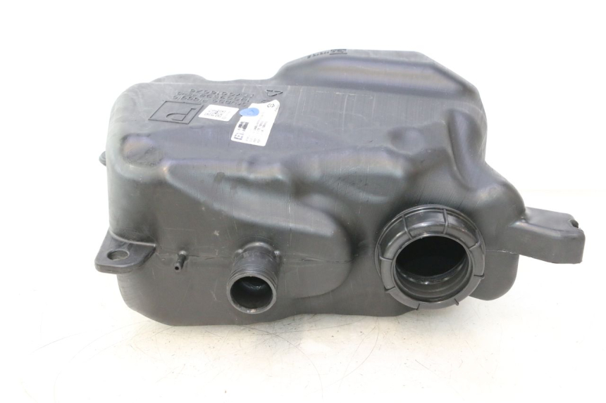 photo de SERBATOIO CARBURANTE  PIAGGIO MP3 HPE 530 (2022 - 2026) - Altra angolazione