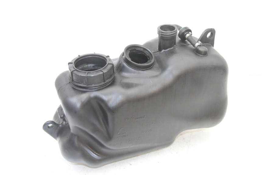 photo de SERBATOIO CARBURANTE PIAGGIO MP3 500 (2014 - 2017) - Vista principale