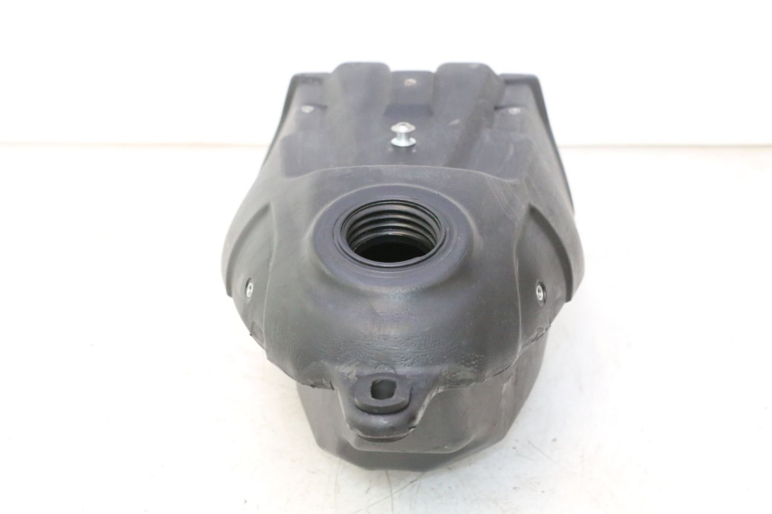 photo de SERBATOIO CARBURANTE  RIEJU MRT PRO SUPERMOTARD 50 (2007 - 2018) - Zoom sullo stato d'uso
