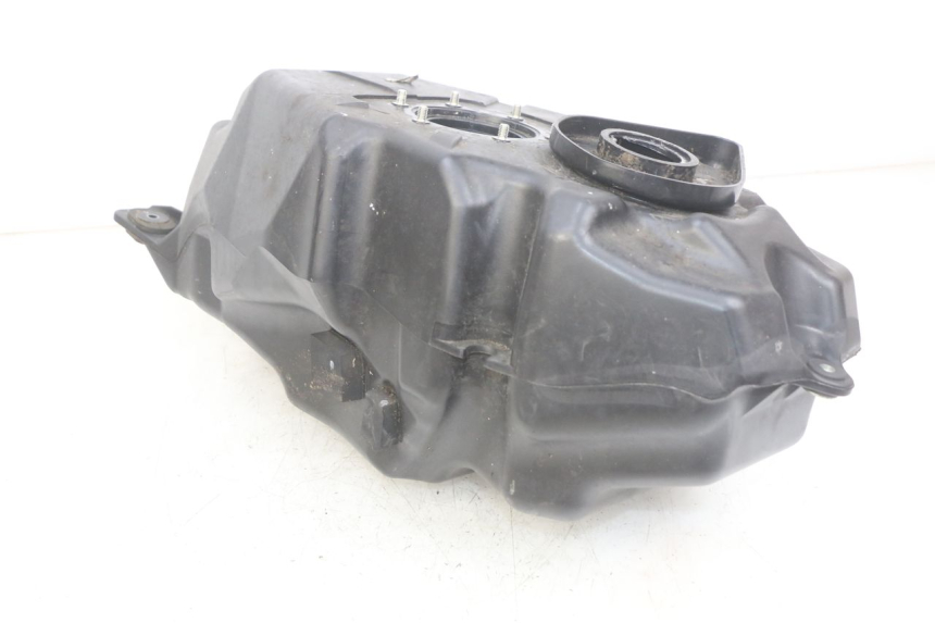 photo de SERBATOIO CARBURANTE YAMAHA MT ABS 125 (2014 - 2018) - Altra angolazione