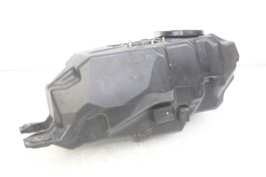 photo de SERBATOIO CARBURANTE YAMAHA MT ABS 125 (2014 - 2018) - Primo piano tecnico
