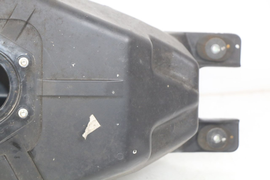 photo de SERBATOIO CARBURANTE YAMAHA MT ABS 125 (2014 - 2018) - Dettagli dei punti di fissaggio