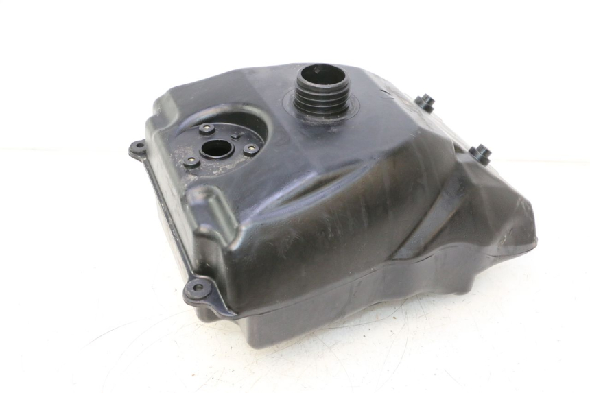 photo de SERBATOIO CARBURANTE  KYMCO MXU R 250 (2004 - 2010) - Dettagli dei punti di fissaggio
