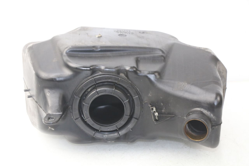 photo de SERBATOIO CARBURANTE GILERA NEXUS 125 (2009 - 2013) - Altra angolazione