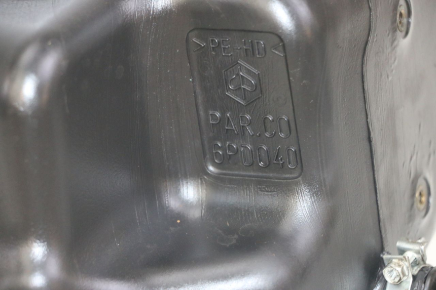 photo de SERBATOIO CARBURANTE  PIAGGIO NRG POWER PUREJET 50 (2018 - 2021) - Zoom sullo stato d'uso