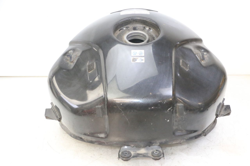 photo de SERBATOIO CARBURANTE  HONDA NTV DEAUVILLE ABS 700 (2007 - 2016) - Dettagli dei punti di fissaggio