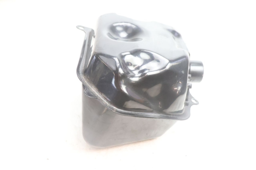 photo de SERBATOIO CARBURANTE  JM MOTORS OLDIES 4T 50 (2020 - 2026) - Zoom sullo stato d'uso