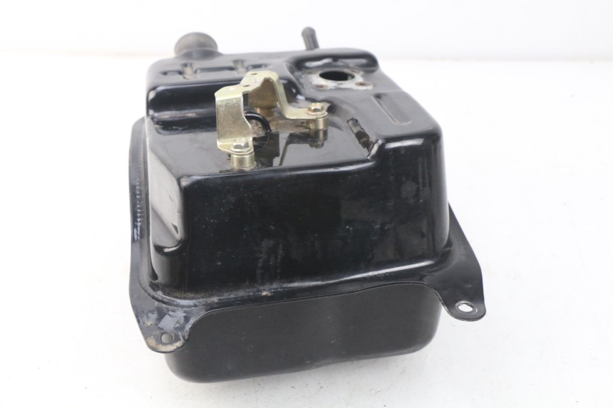 photo de SERBATOIO CARBURANTE SYM ORBIT III 3 4T 50 (2018 - 2021) - Zoom sullo stato d'uso