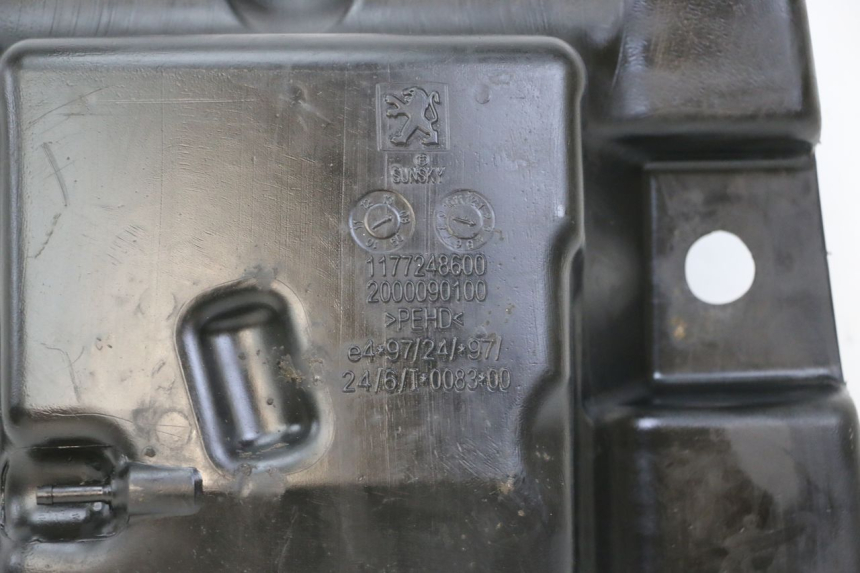 photo de SERBATOIO CARBURANTE  PEUGEOT SPEEDFIGHT 3 LC 2T 50 (2009 - 2015) - Dettaglio del componente