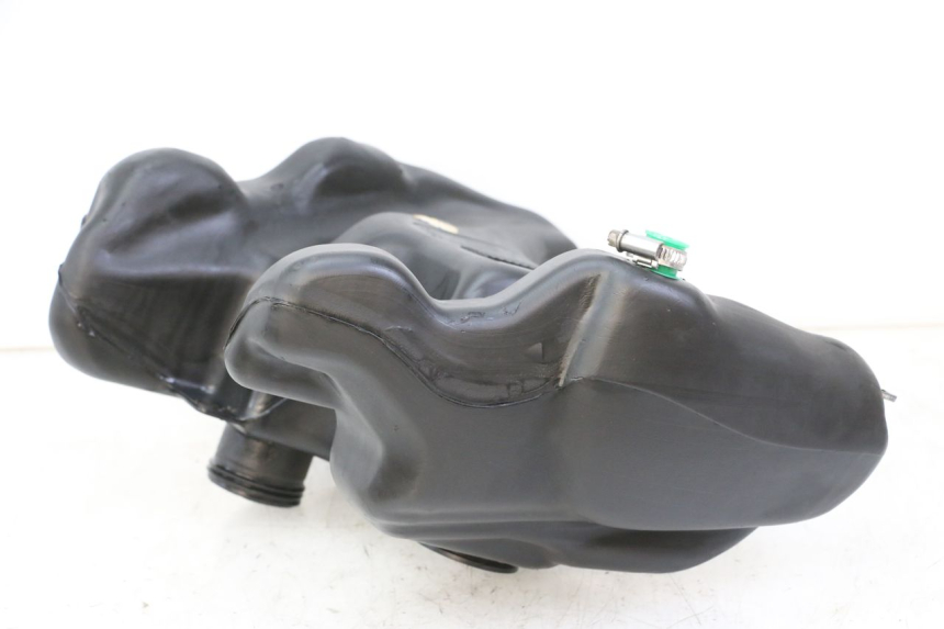 photo de SERBATOIO CARBURANTE  PEUGEOT TREKKER TKR 50 (2005 - 2014) - Dettaglio del componente