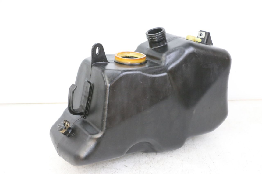 photo de Serbatoio carburante PIAGGIO BEVERLY 125 (1998 - 2005) - Altra angolazione