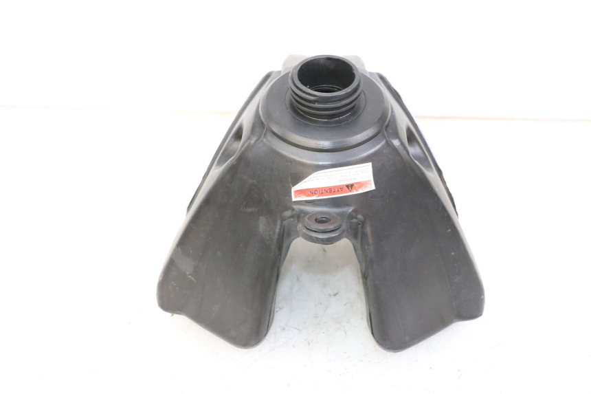 photo de SERBATOIO CARBURANTE APOLLO RFZ 125 - Dettagli dei punti di fissaggio