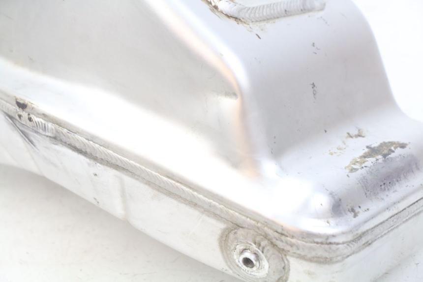 photo de SERBATOIO CARBURANTE SUZUKI RM-Z RMZ 250 (2010 - 2016) - Zoom sullo stato d'uso