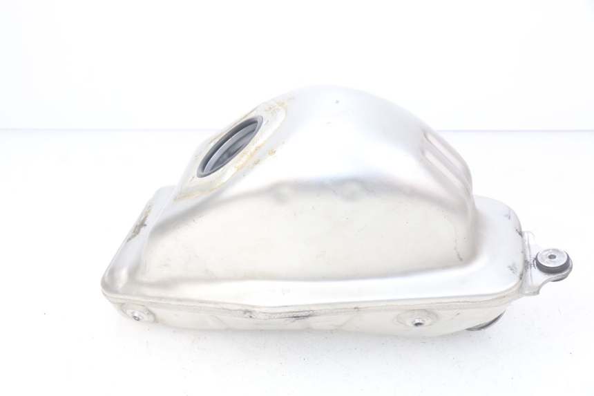 photo de SERBATOIO CARBURANTE SUZUKI RM-Z RMZ 250 (2010 - 2016) - Primo piano tecnico