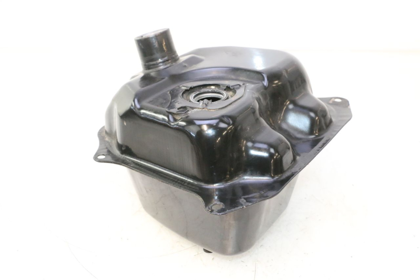 photo de SERBATOIO CARBURANTE  TNT MOTOR ROMA 10' 2T 50 (2011 - 2018) - Altra angolazione