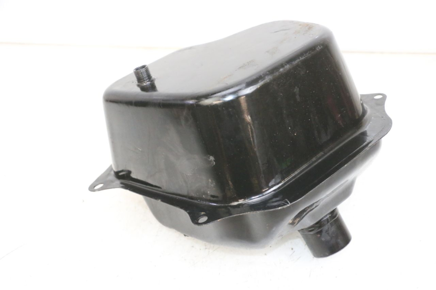 photo de SERBATOIO CARBURANTE  TNT MOTOR ROMA 10' 4T 50 (2019 - 2022) - Primo piano tecnico