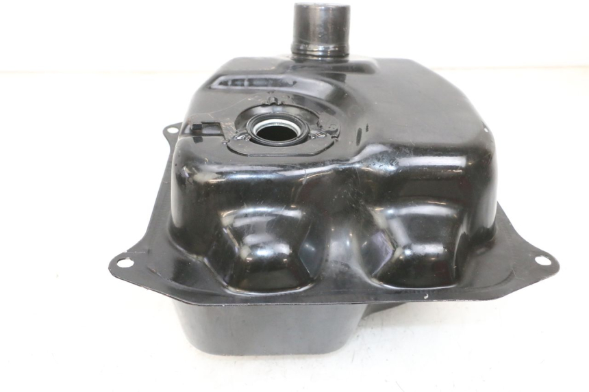 photo de SERBATOIO CARBURANTE  TNT MOTOR ROMA 10' 4T 50 (2019 - 2022) - Dettagli dei punti di fissaggio