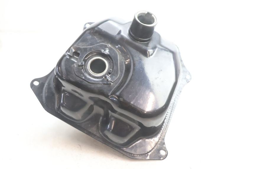 photo de SERBATOIO CARBURANTE  TNT MOTOR ROMA 12' 2T 50 (2007 - 2018) - Zoom sullo stato d'uso