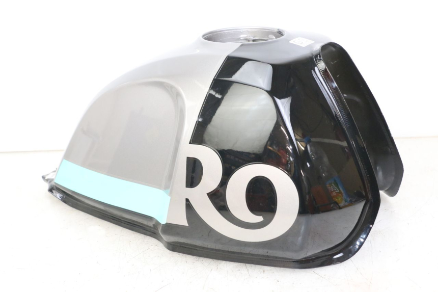 photo de SERBATOIO CARBURANTE  ROYAL ENFIELD SCRAM 411 (2022 - 2024) - Dettagli dei punti di fissaggio