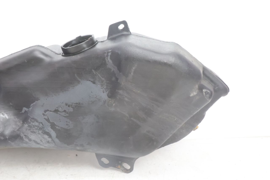 photo de SERBATOIO CARBURANTE  GILERA RUNNER SP 50 (2002 - 2004) - Zoom sullo stato d'uso