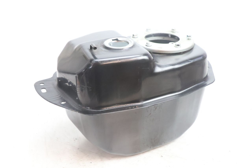 photo de SERBATOIO CARBURANTE  JM MOTORS SANTANA EVO 50 (2024 - 2026) - Zoom sullo stato d'uso