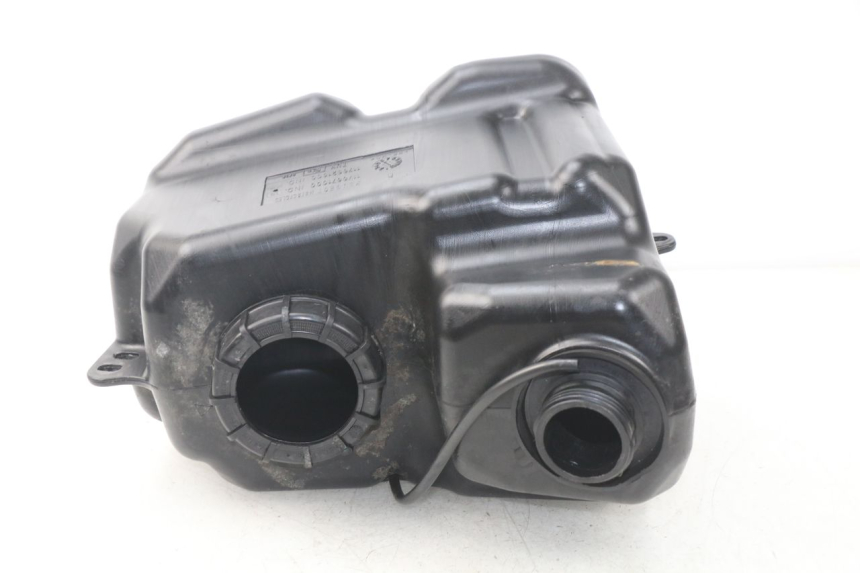 photo de Serbatoio carburante PEUGEOT SATELIS 125 (2013 - 2018) - Zoom sullo stato d'uso