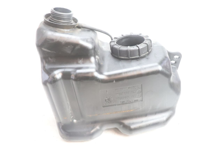 photo de Serbatoio carburante PEUGEOT SATELIS 125 (2006 - 2009) - Zoom sullo stato d'uso