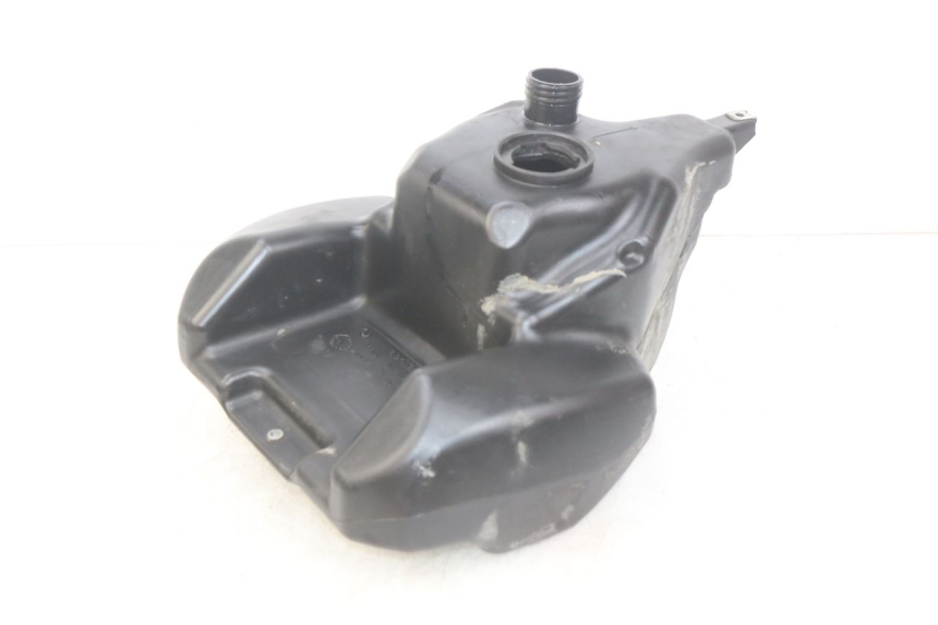 photo de SERBATOIO CARBURANTE APRILIA SCARABEO 100 (2003 - 2012) - Zoom sullo stato d'uso