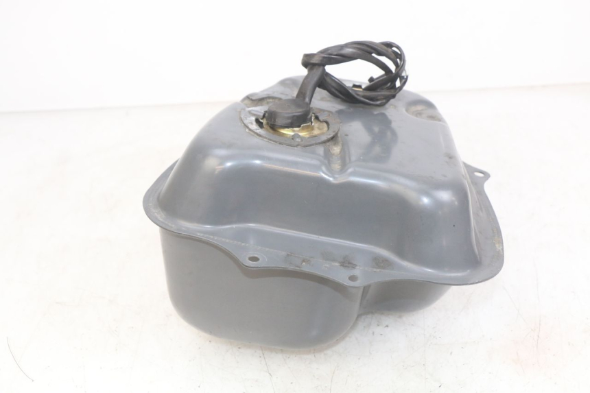photo de SERBATOIO CARBURANTE HONDA SCV LEAD 100 (2003 - 2007) - Altra angolazione
