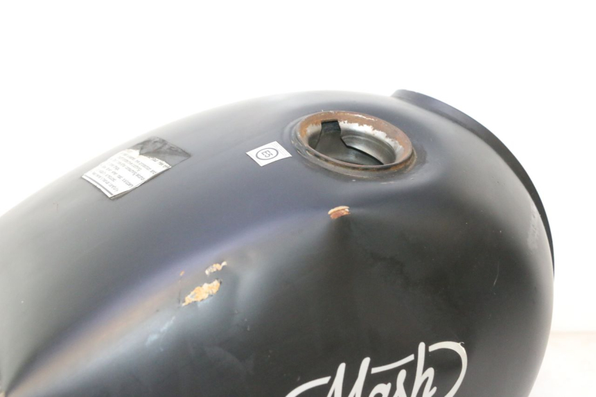 photo de Serbatoio carburante MASH SEVENTY FIVE 125 (2013 - 2021) - Primo piano ad alta risoluzione
