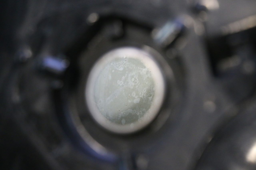 photo de SERBATOIO CARBURANTE  HONDA SH 125 (2001 - 2003) - Stato della superficie e materiale