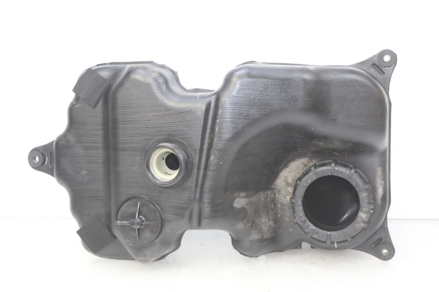 photo de SERBATOIO CARBURANTE SUZUKI SIXTEEN 125 (2008 - 2010) - Vista principale