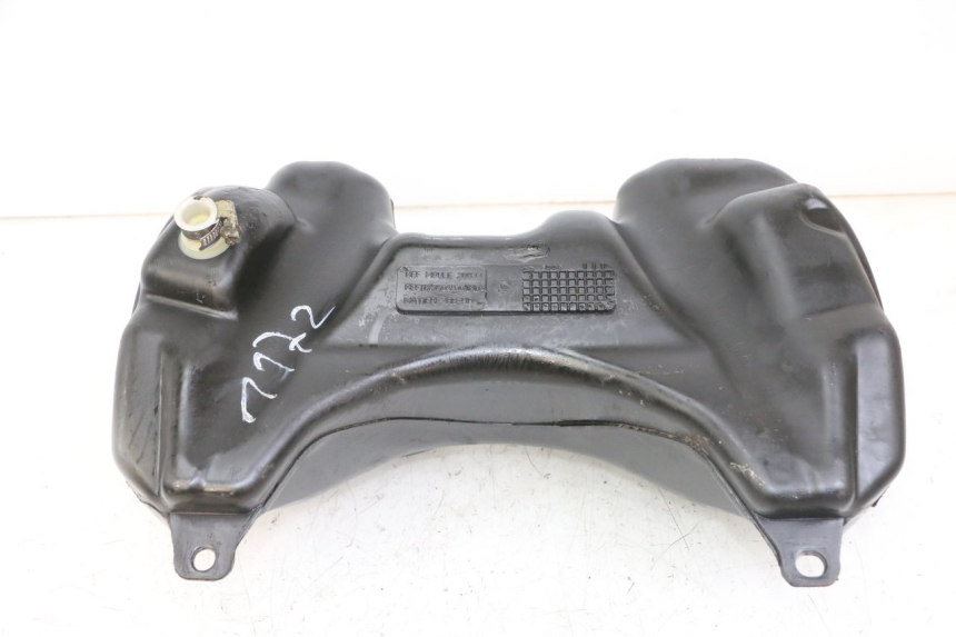 photo de SERBATOIO CARBURANTE  PEUGEOT SPEEDFIGHT 2 LC 50 (2000 - 2009) - Zoom sullo stato d'uso